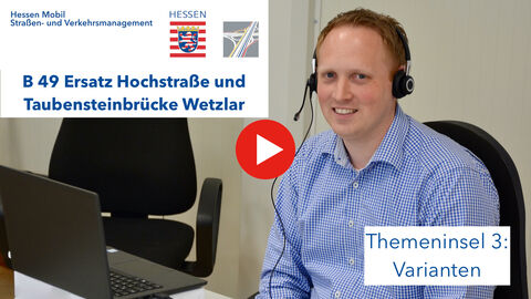 Es spIm Foto Andreas Schäfer, Projektverantwortlicher im Planungsdezernat, er sitzt im Büro, trägt ein Headset und lächelt in die Kamera