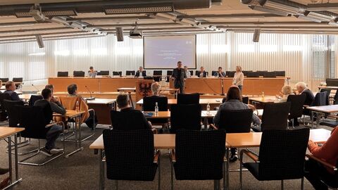 Fachdialog mit zentralen Akteuren der Region Fachdialog mit zentralen Akteuren der Region